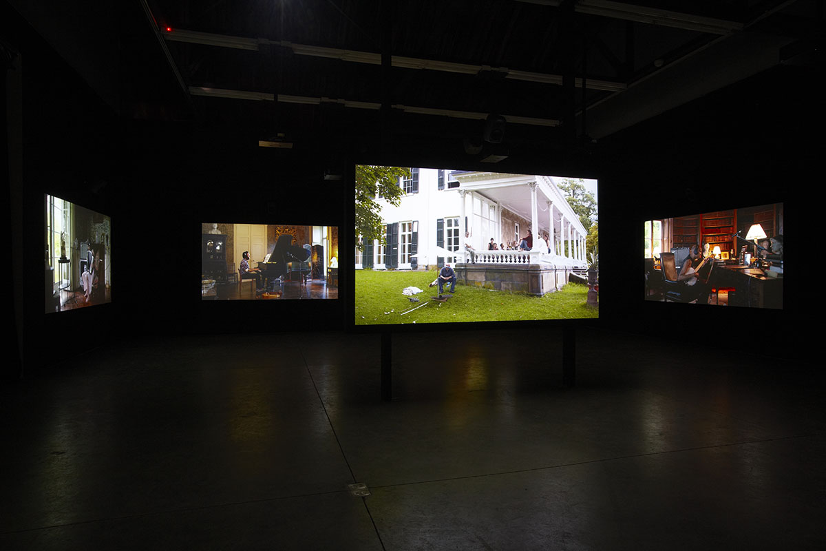 Exhibition view of Ragnar Kjartansson's the Visitors