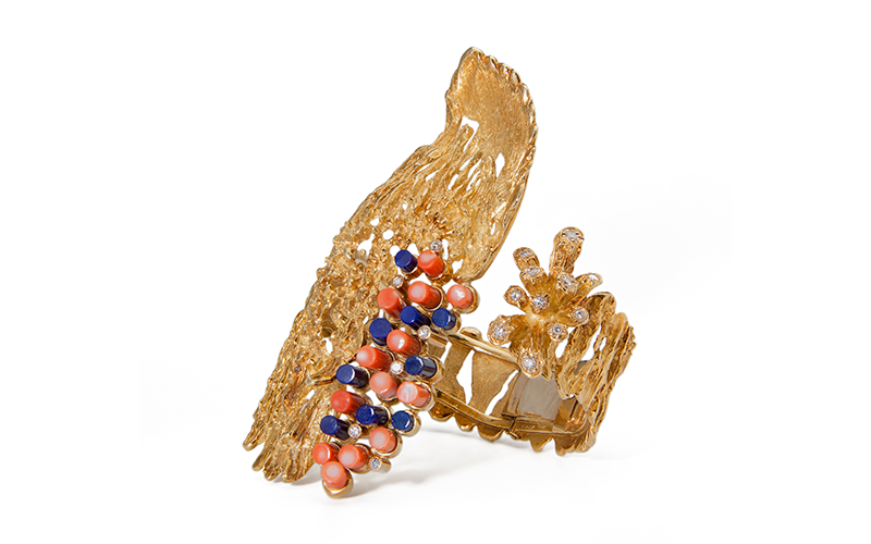 Cesare De Vecchi (Italian, b. 1938), Bracelet, early 1970s, gold, coral, lapis lazuli, diamonds