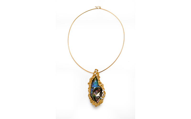 Andrew Grima (British, b. Italy, 1921–2007), Necklace with Pendant, 1971, gold, abalone pearl, diamonds
