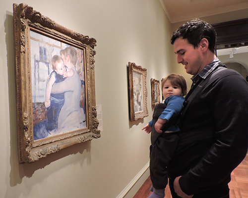 Members-Only Baby Tours: Contrasting Colors